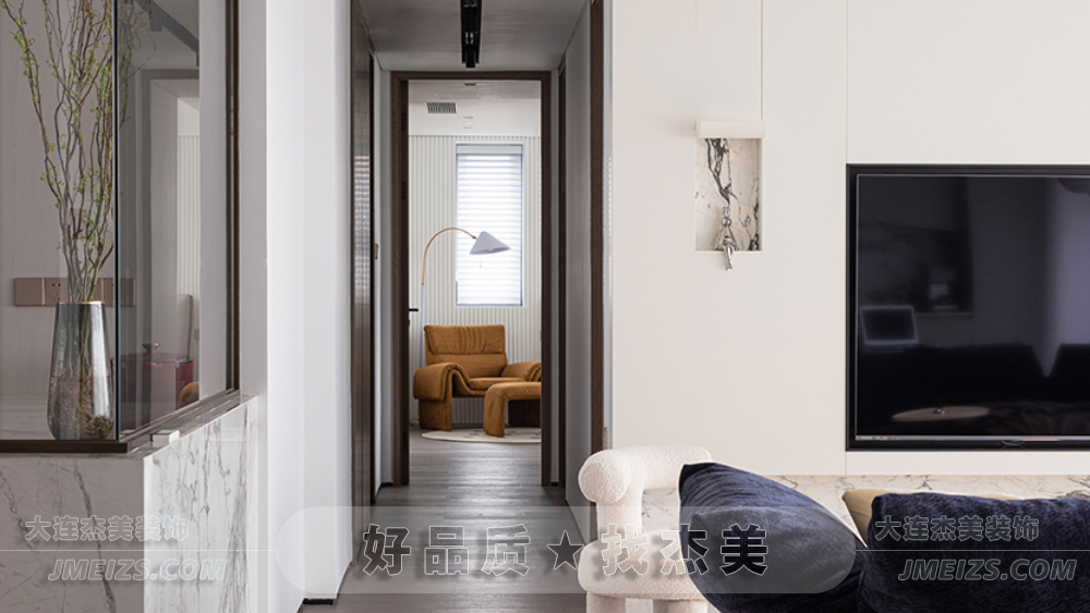 大連裝修潮流趨勢之現代簡約案例實拍通透開闊場景多樣4.png